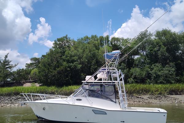 2002 Albermarle 32 Express