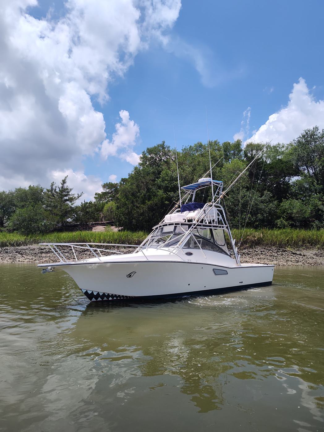 2002 Albermarle 32 Express