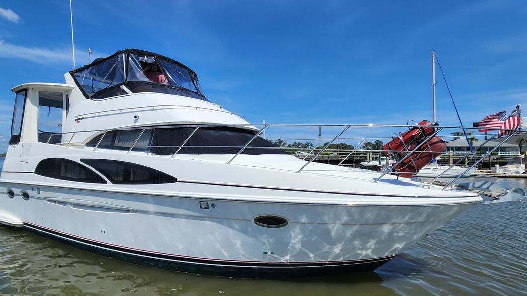 2005 Carver 396 MV
