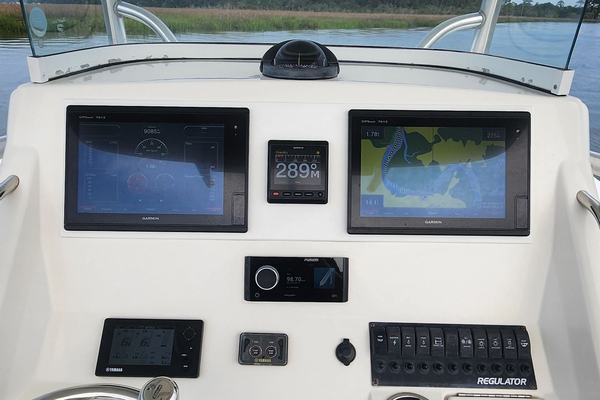 2011 Regulator 29FS
