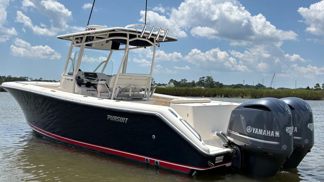 2013 Pursuit 280c