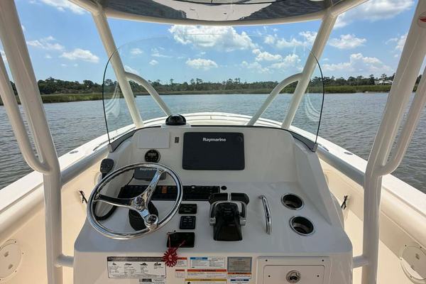 2013 Pursuit 280c