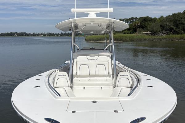 2016 Regulator 28 FS