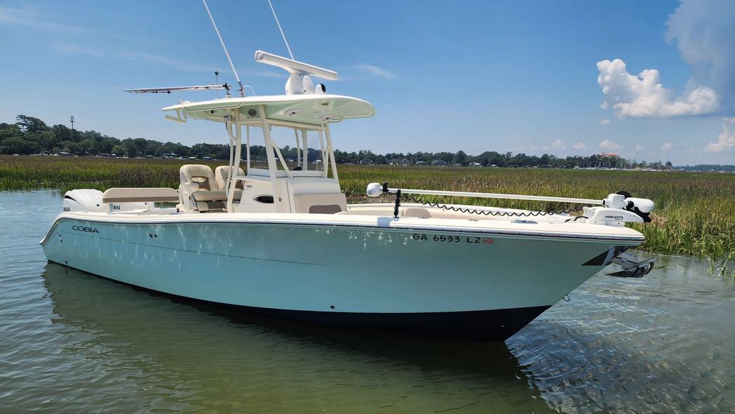 2017 Cobia 277 CC