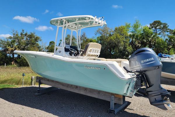 2020 Tidewater 220 LXF
