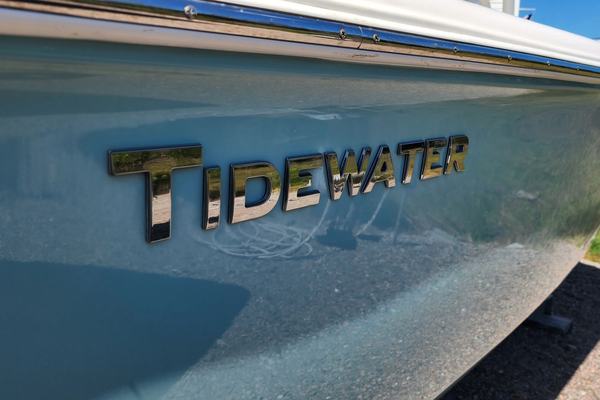 2020 Tidewater 220 LXF