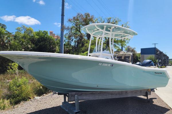 2020 Tidewater 220 LXF