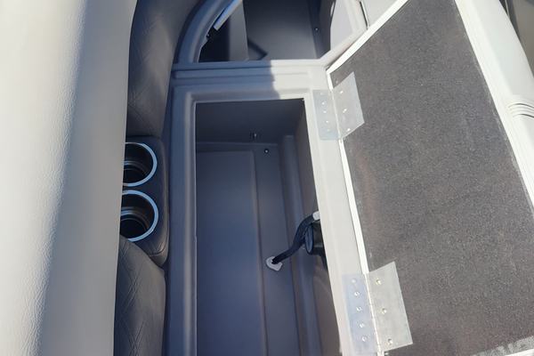 2021 Bentley 200 Cruise Pontoon