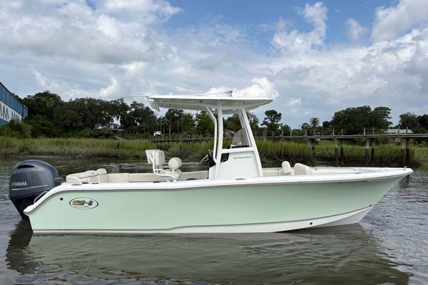 2022 Sea Hunt 229 Ultra