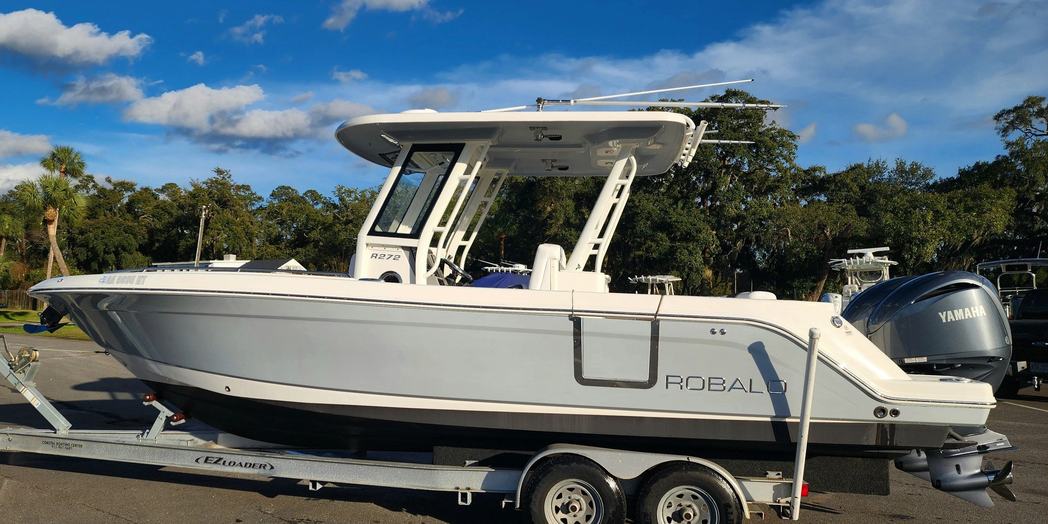2020 Robalo 272